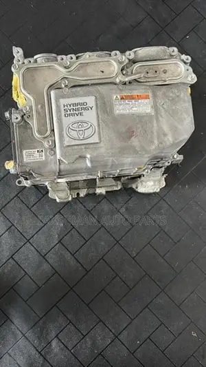 Toyota Vitz KSP 130 Hybrid Inverter