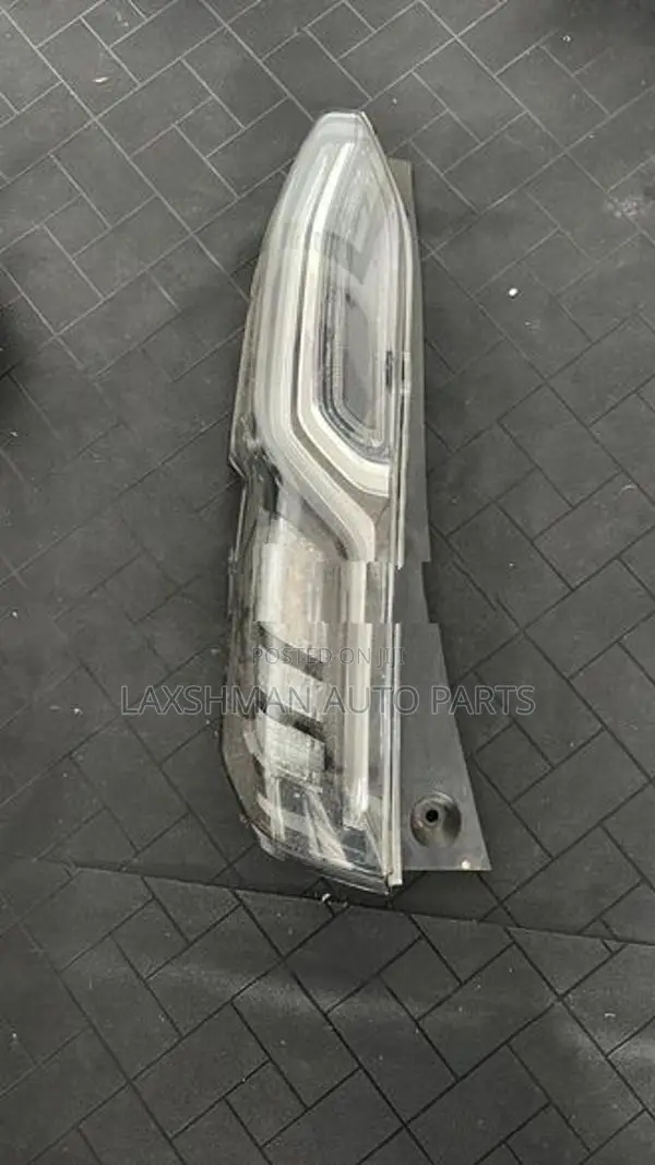 Honda N-BOX Custom Left Tail Light Set