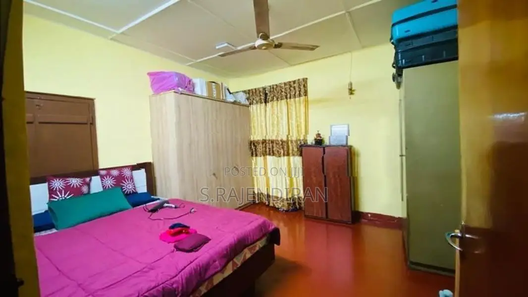 single House for sale in Wellawatta