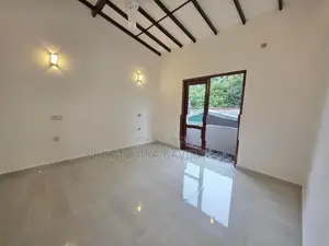 Piliyandala Town - Luxury House For Sale