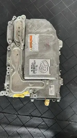 Toyota Vitz KSP 130 Hybrid Inverter