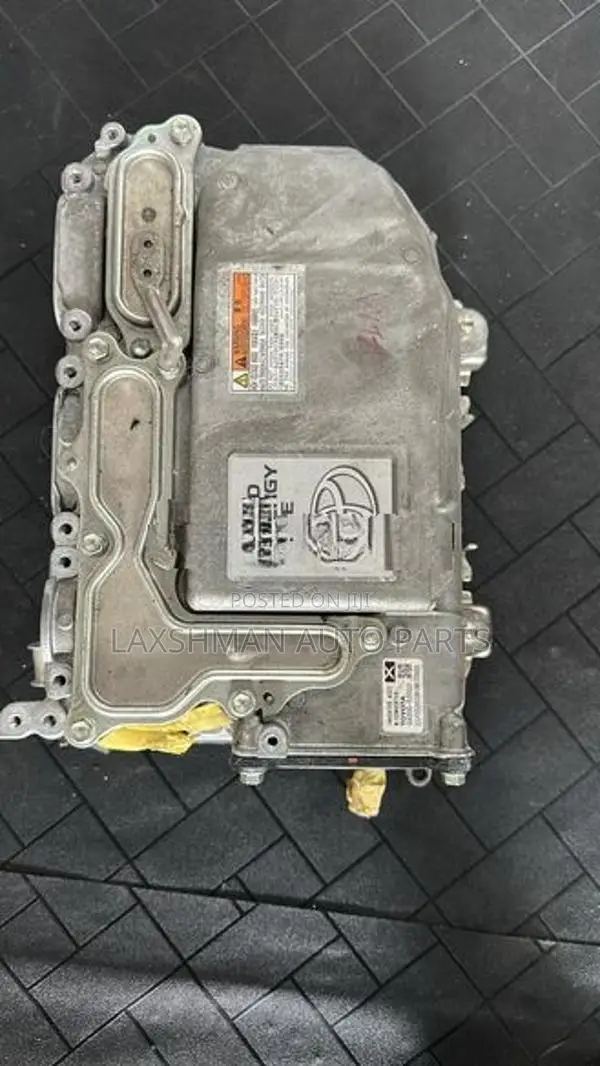 Toyota Vitz KSP 130 Hybrid Inverter