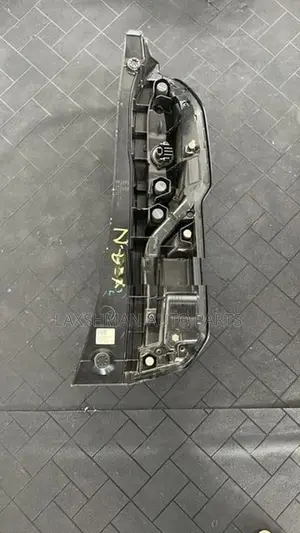 Honda N-BOX Custom Left Tail Light Set