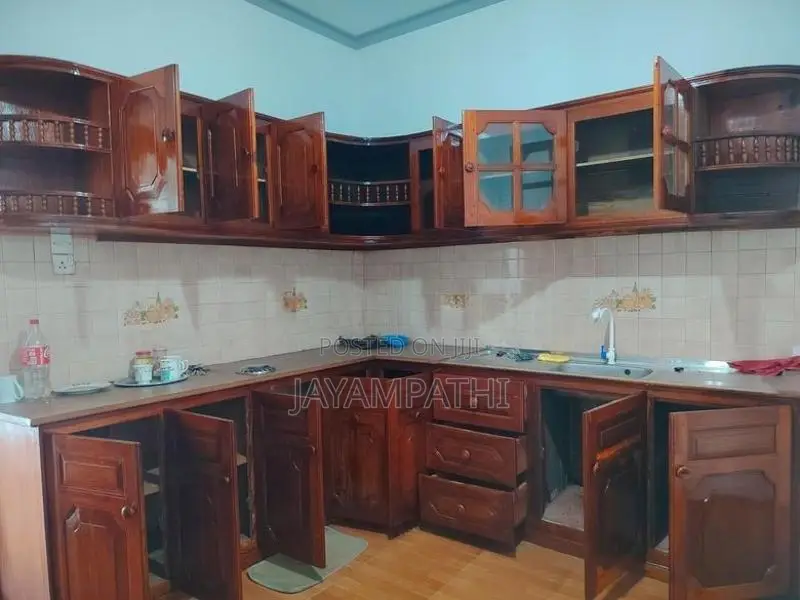 upstair house for sale in Kandy.
