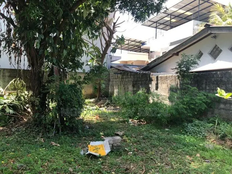 Land For Sale in Kawdana Road Broadway Dehiwala