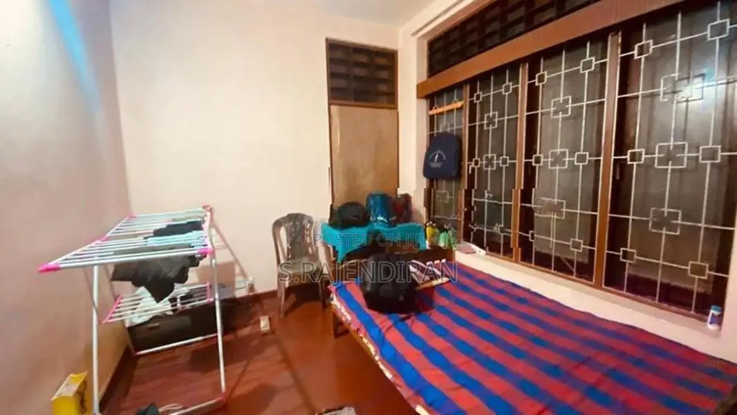 single House for sale in Wellawatta