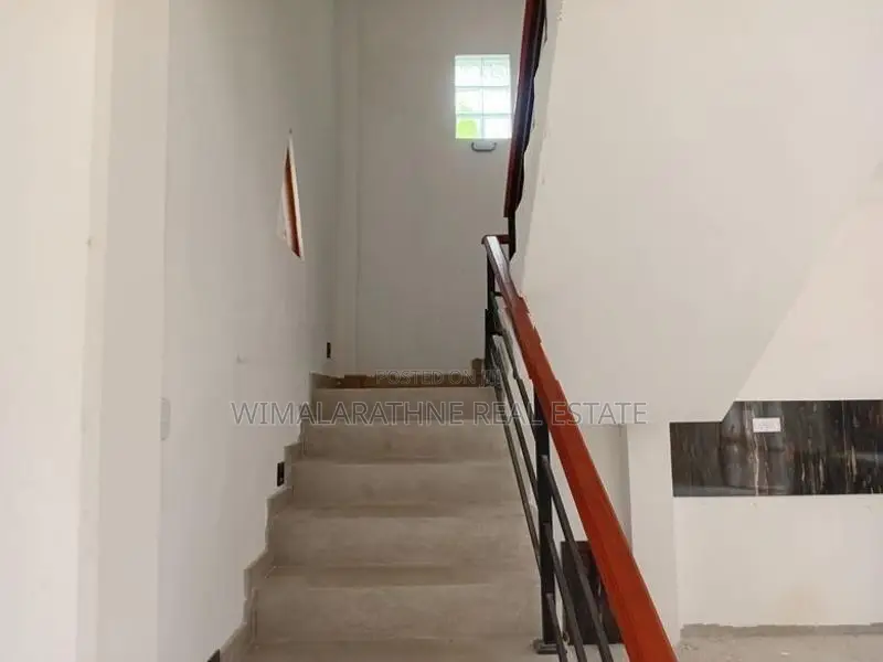 Three Storey House for Sale in Piliyandala