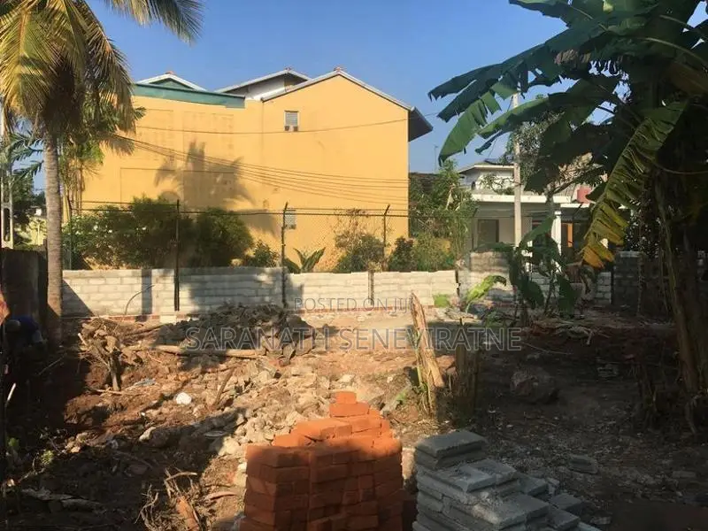 Land For Sale in Pitakotte Off Pagoda Rd - Ananda Balika Mw Kotte