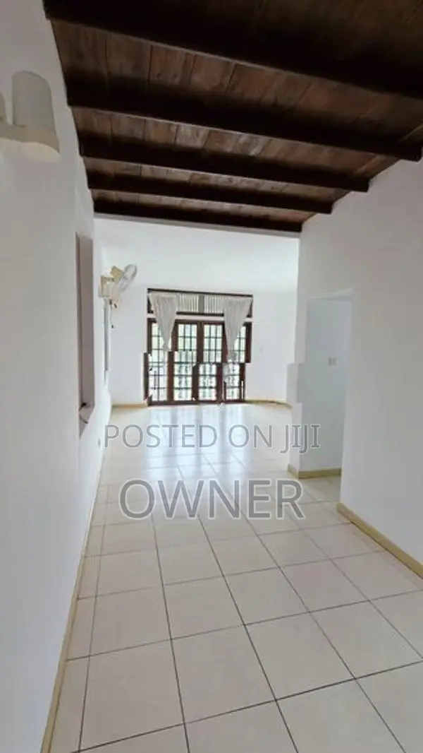 Lakefront spacious 7br villa house for sale - Mahargama