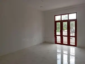 Three Storey House for Sale in Piliyandala