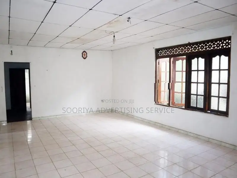 Peaceful Residential House in Bandaragama
