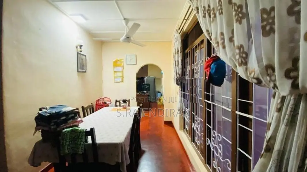 single House for sale in Wellawatta