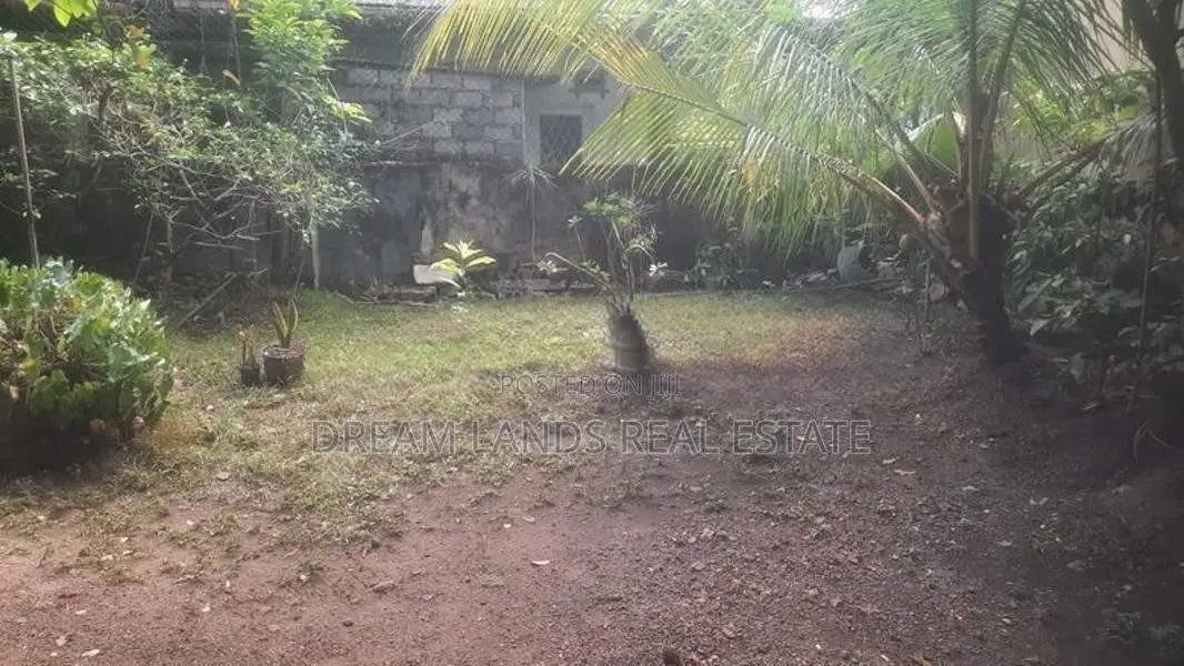 Dehiwala Nadimala Land for Sale ( RS - 663)
