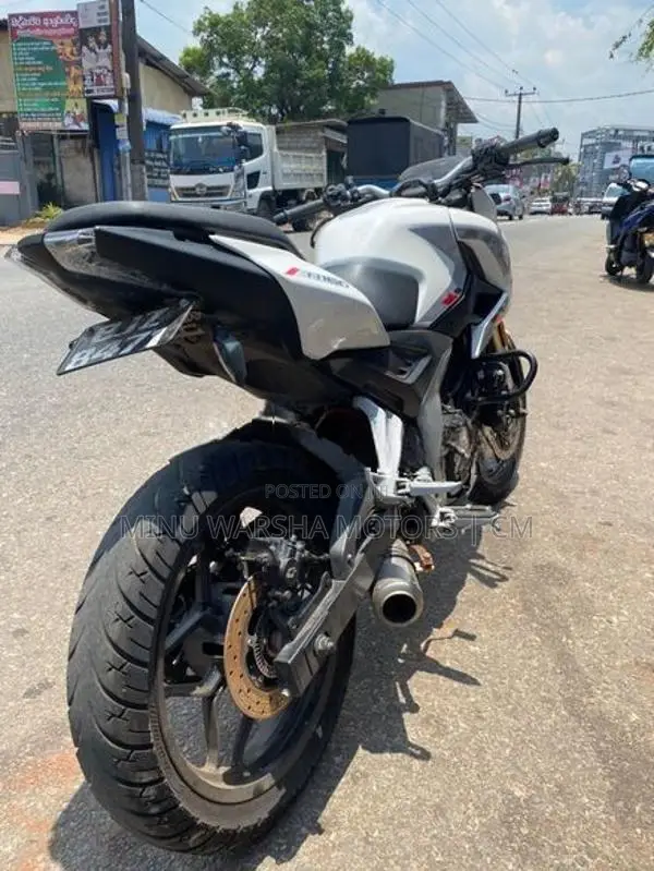 Bajaj Pulsar N160 Premium 2025