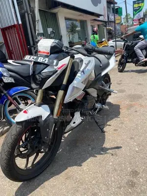 Bajaj Pulsar N160 Premium 2025