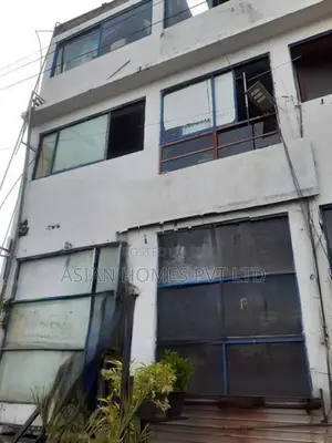 9.20P 4 Storied Building for Sale Moratuwa