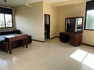 12+ Bed 4unit House for rent at dehiwela