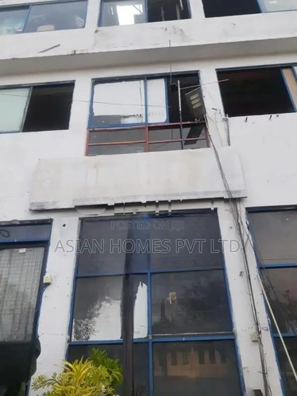 9.20P 4 Storied Building for Sale Moratuwa