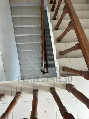 12+ Bed 4unit House for rent at dehiwela