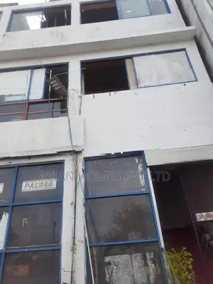 9.20P 4 Storied Building for Sale Moratuwa
