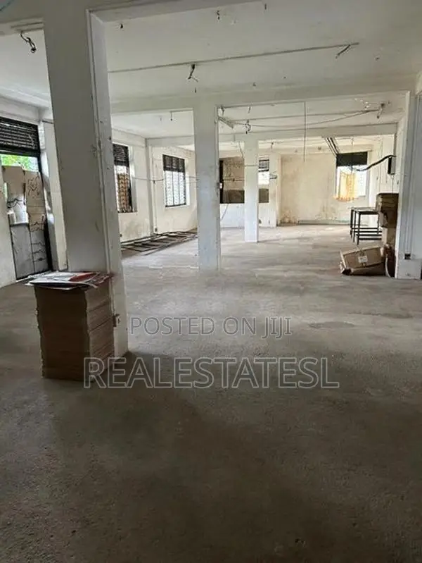 12+ Bed 4unit House for rent at dehiwela
