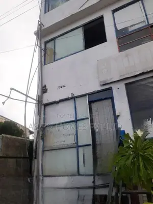 9.20P 4 Storied Building for Sale Moratuwa