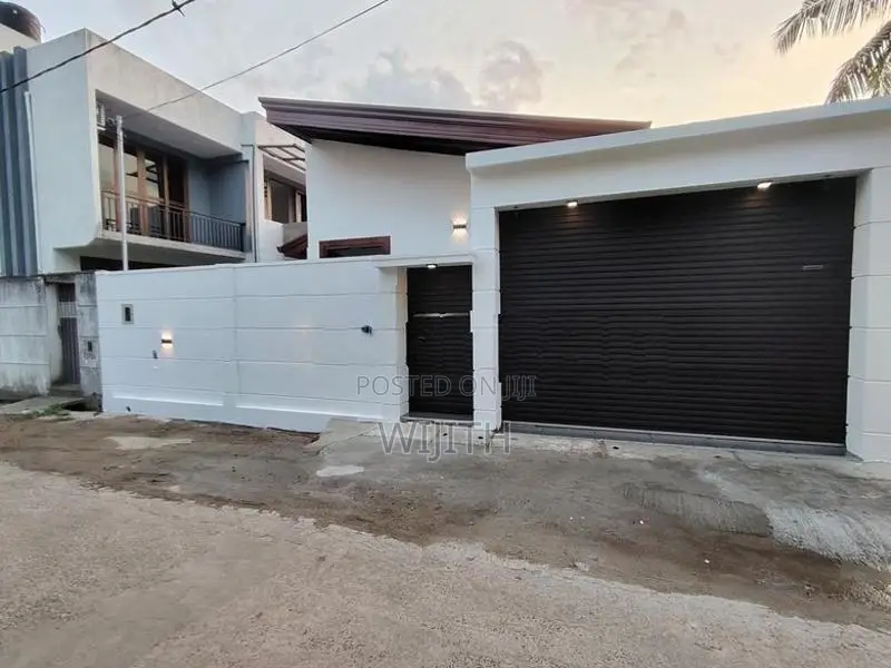Brand New Single House for Sale in Kottawa