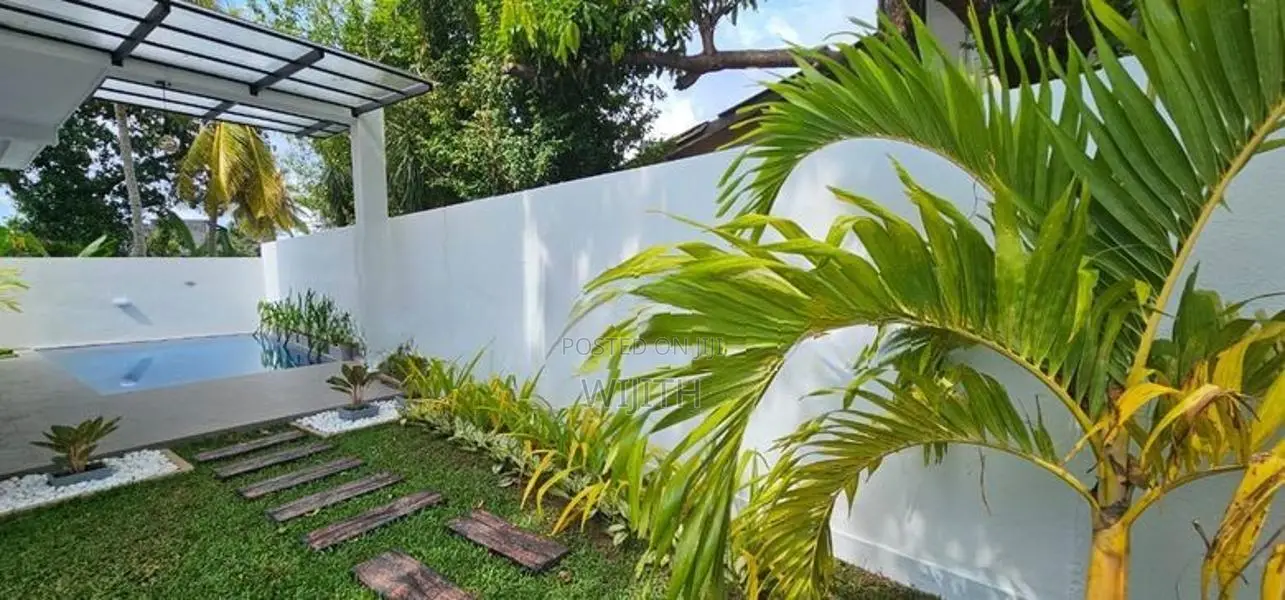 Brand New Luxury Pool 3 Story House for Sale in Piliyandala