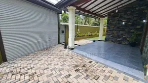 Brand-New Modern House in Kadawatha Kirillawala