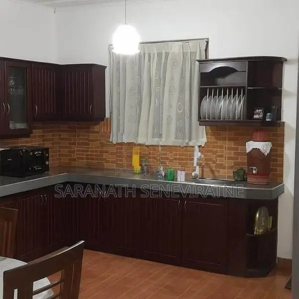 Single-Story House for Sale in Seelawimala Road, Pore, Athurugiriya