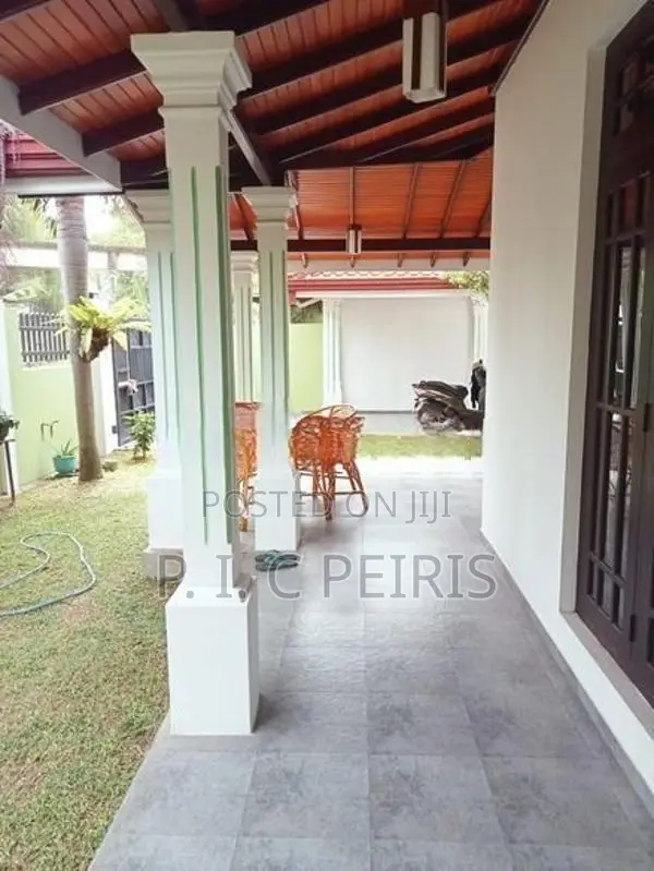 House for sale in Katuwapitiya, Negombo.Gampaha.