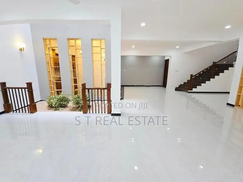 Newly Built Luxury 3 Storey House for Sale in Thalawathugoda