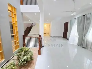 Newly Built Luxury 3 Storey House for Sale in Thalawathugoda