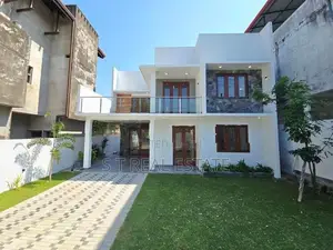 Brand New Luxury 2 Storey House for Sale in Athurugiriya