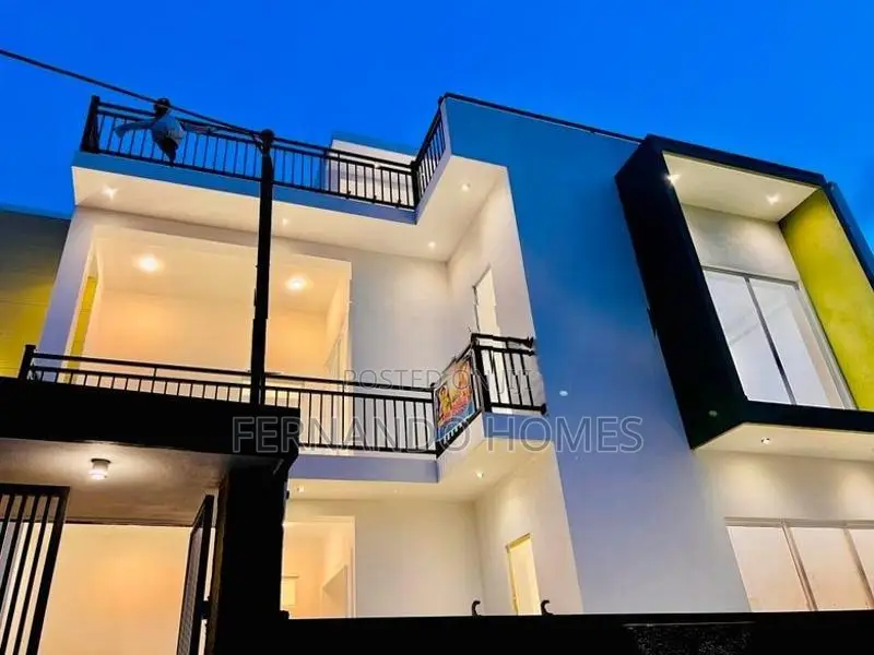 Attractive Designs Latest Upstairs Luxury House For Sale In Negombo