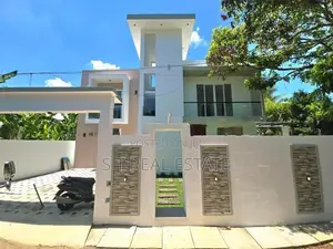 Architecture Designed Luxury 3 Storey House for Sale in Piliyandala To