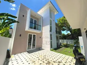 Architecture Designed Luxury 3 Storey House for Sale in Piliyandala To