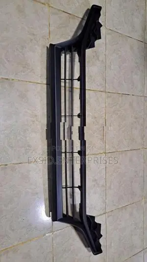 Toyota Yaris Bumper Lower Gril (KSP210)