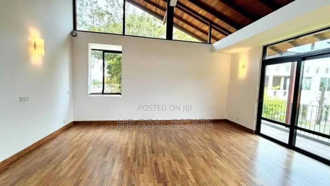 Newly Build Luxury Three Storey House for Sale Walpola