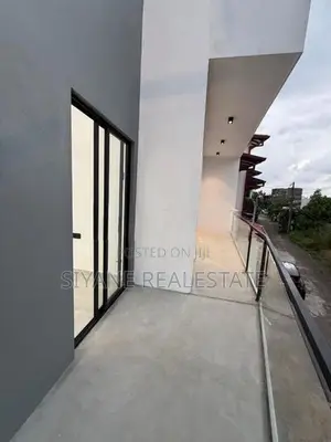 Super Luxury House for Sale Athurugiriya