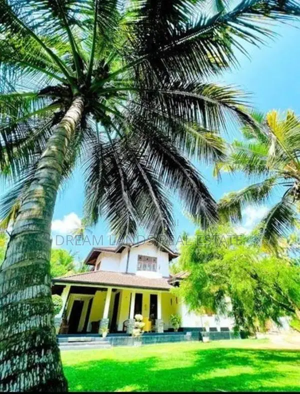 5BED HOUSE FOR SALE IN KATUNAYAKA (SP1151)