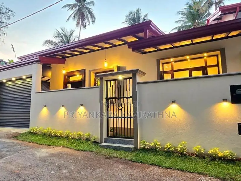 Mordern Single Storied House in Diyagama