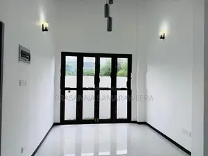 Modern Super Luxury House-Piliyandala