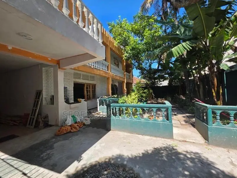 9 Rooms Two Storied House Sale in Dehiwala