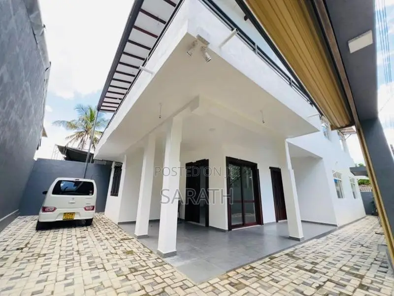 මාලබේ නගරයෙන් සුඛෝපභෝගී නිවසක් විකිණීමට