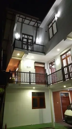 3 Storey Units House for Sale in Kalubowila