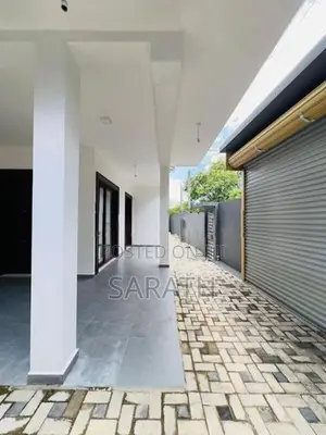 මාලබේ නගරයෙන් සුඛෝපභෝගී නිවසක් විකිණීමට