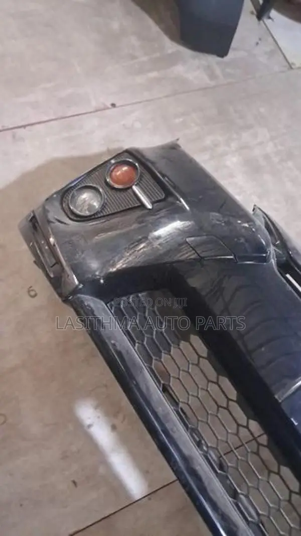 Toyota Prius GS Front Bumper