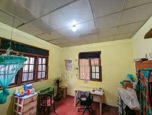ගම්පහ නගරයට 650m සුපිරි නිවසක්