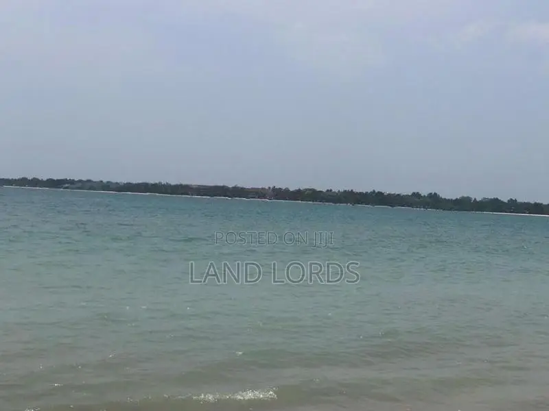 7.5 Acres Beachfront Land in Pasikudah FOR SALE
